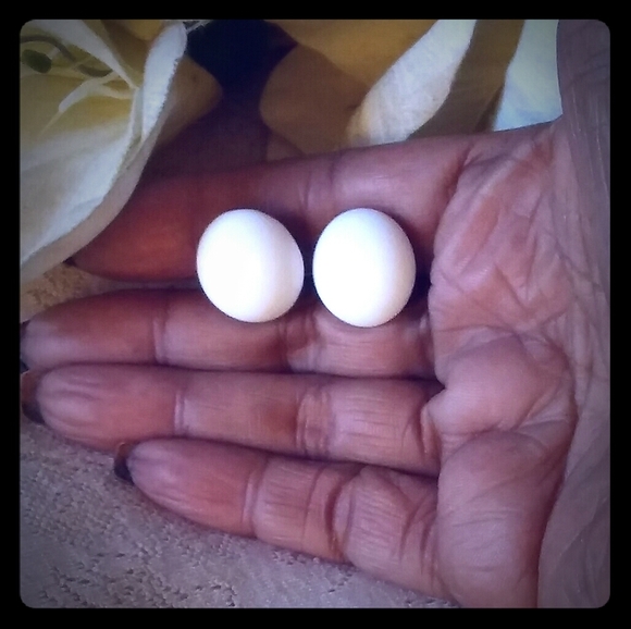 Castlecliff Jewelry - Vintage Castlecliff Round White Stud Earrings